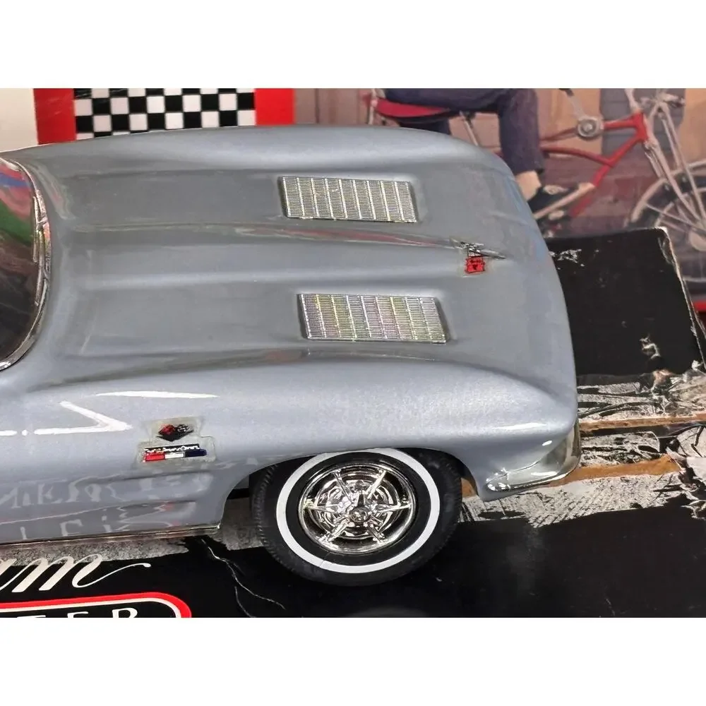 1963 Silver Corvette Stingray Decanter Jim Beam Special New York Edition Empty